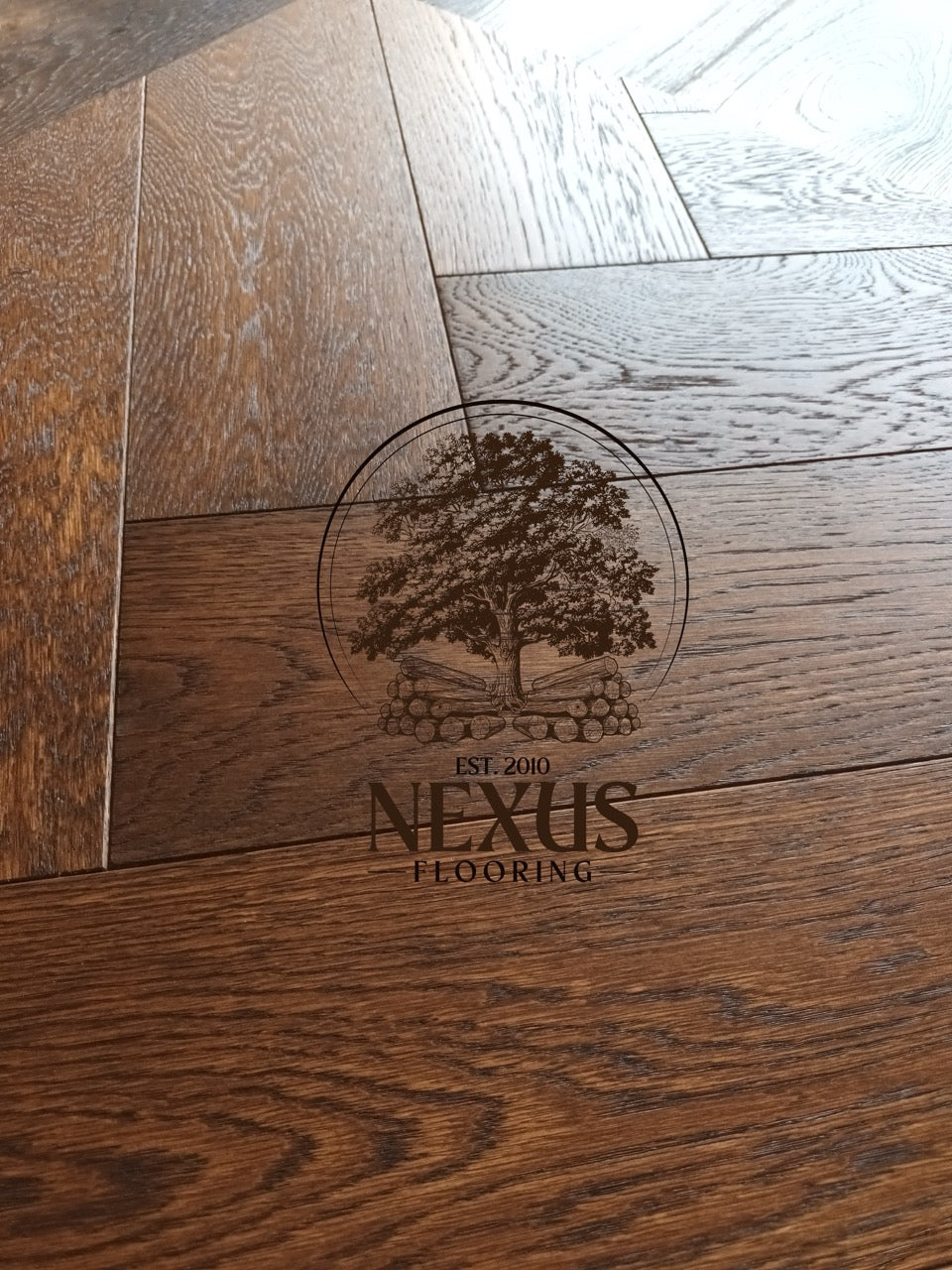 Herringbone Brushed Caramel Engineered Oak 15x 3×120 x600 Wood Flooring (Prime Grade)