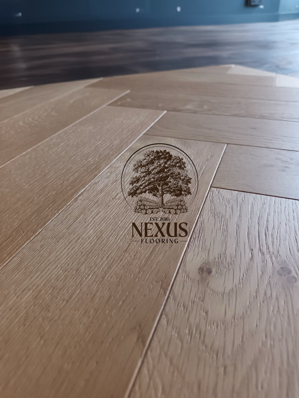 Brushed Lacquered Click Herringbone Engineered Oak 14 x 3 x 150x 600 Wood Flooring