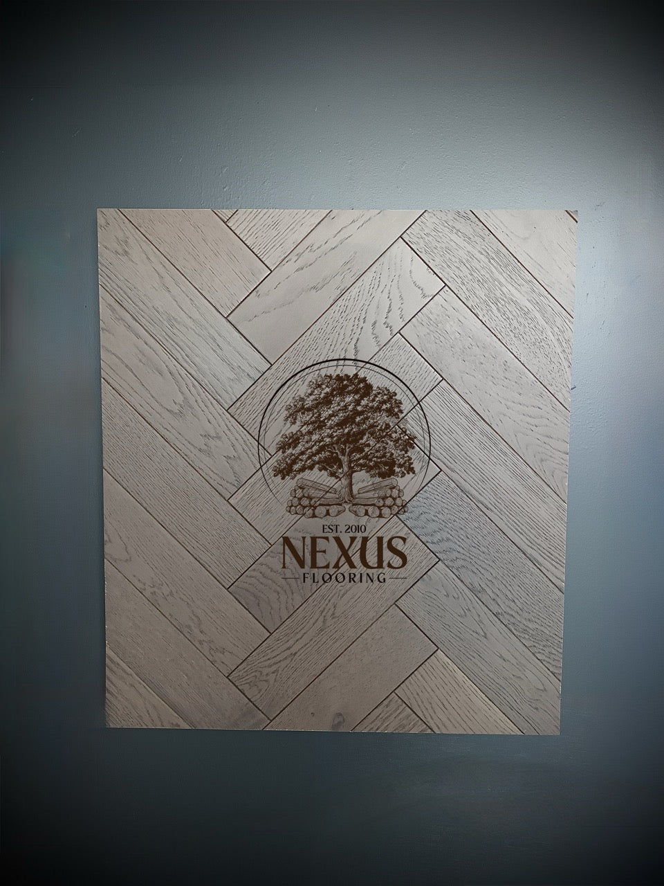 Engineered Herringbone 18mm x90mm x400mm,Gaxaly Grey Bark (Brushed Matt Lac)