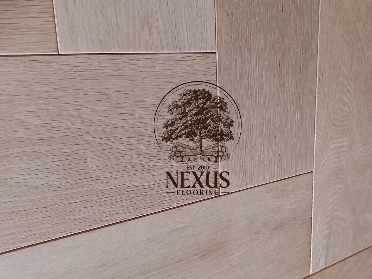 Parquet Herringbone Lacquered Oak 18mm x 4mm x 90mm x 400mm