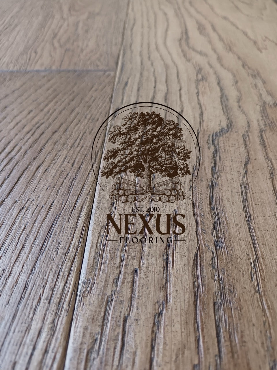 Engineered 14/3x190x1900 Antique Bronx Golden Wax Oiled, Multiply Oak