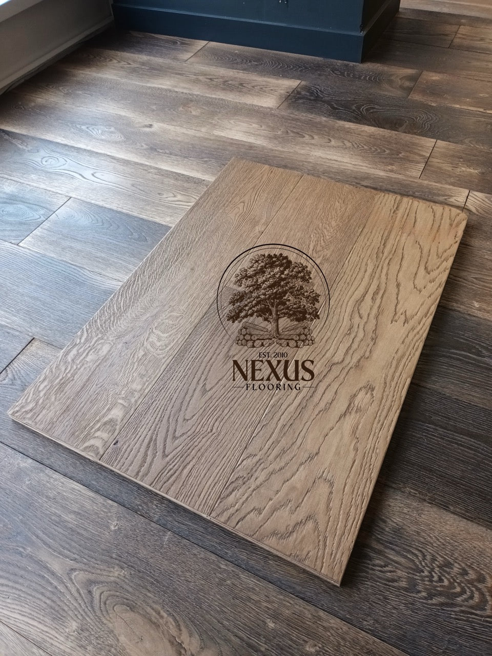 Engineered 14/3x190x1900 Antique Bronx Golden Wax Oiled, Multiply Oak