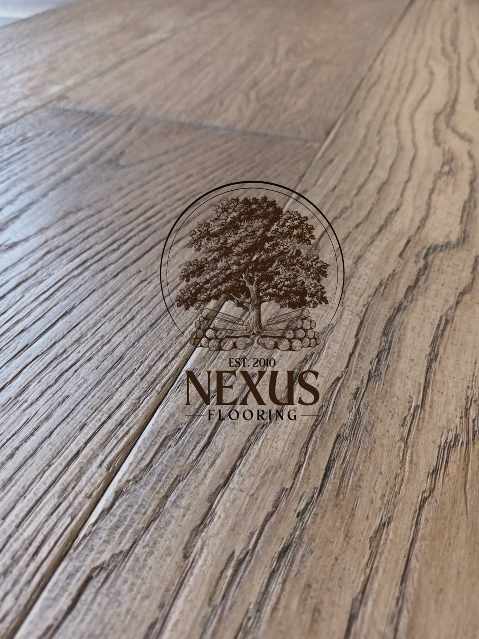 Engineered 14/3x190x1900 Antique Bronx Golden Wax Oiled, Multiply Oak