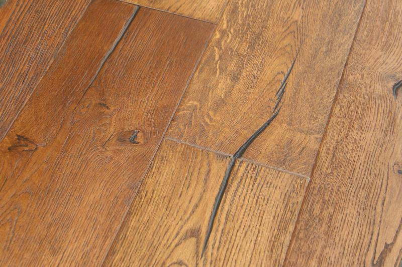 14mm x 3mm x 190mm Distressed Light Engineered Oak Wood Flooring