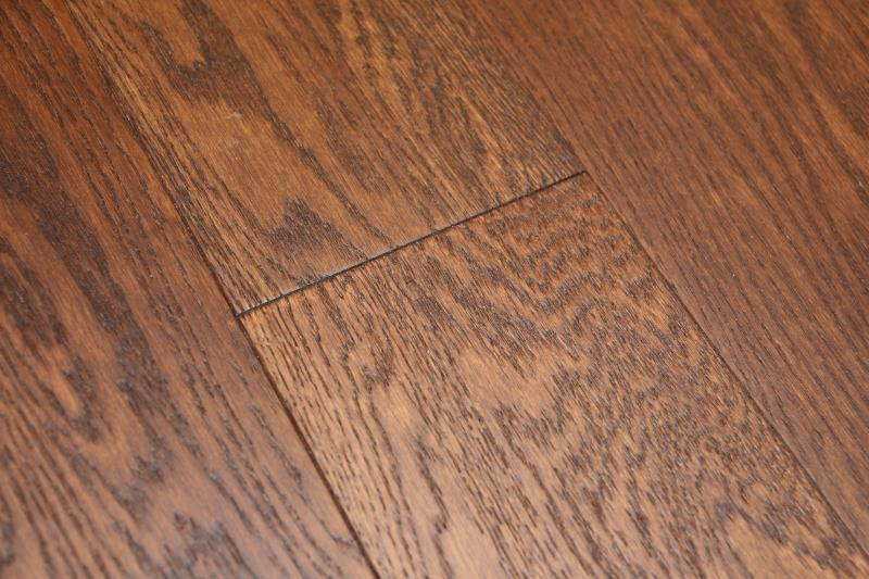 14mm x 3mm x 125mm Golden Caramel Lacquered Engineered Oak Wood Flooring