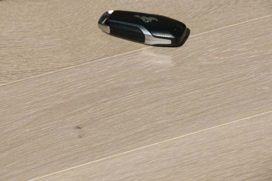 14mm x 3mm x 125mm White Washed Engineered Oak Wood Flooring (T & G)