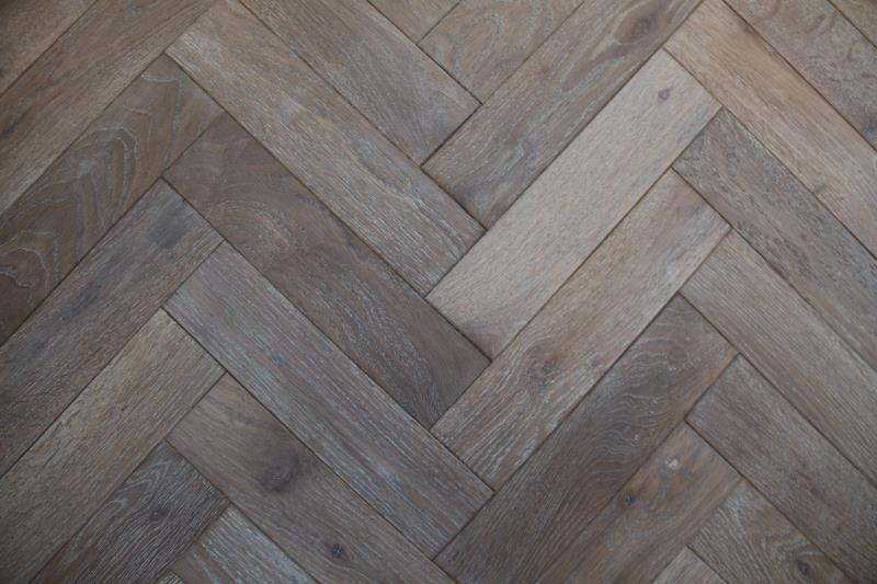 Solid Bracken Oak Parquet Herringbone Block Oak 18 x 70