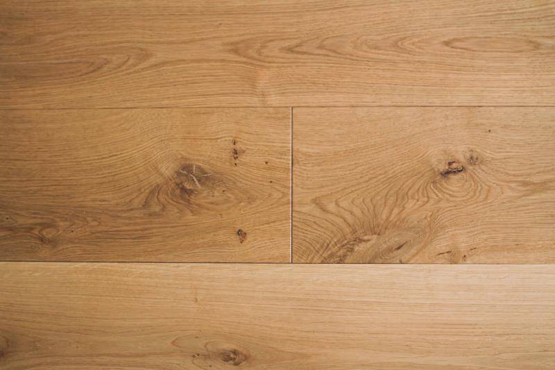 14mm x 3mm x 190mm Engineered Matt Lacquered Oak