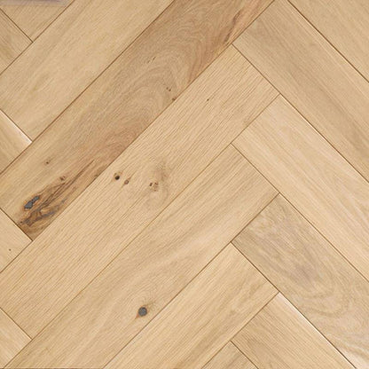 Lacquered Herringbone Engineered Oak 14 x 3 x 90 x 450 Wood Flooring