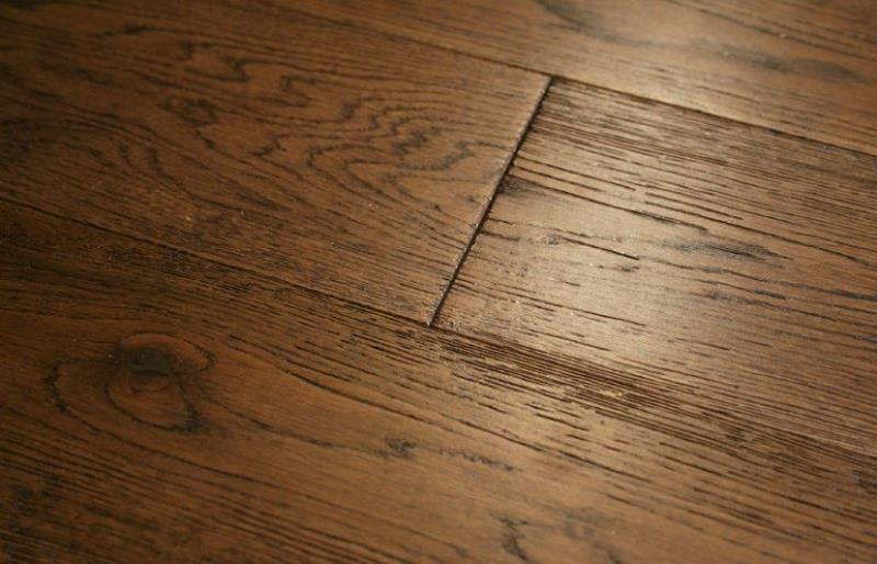 15mm x 4mm x 190mm Engineered Brushed Caramel Oak Wood Flooring