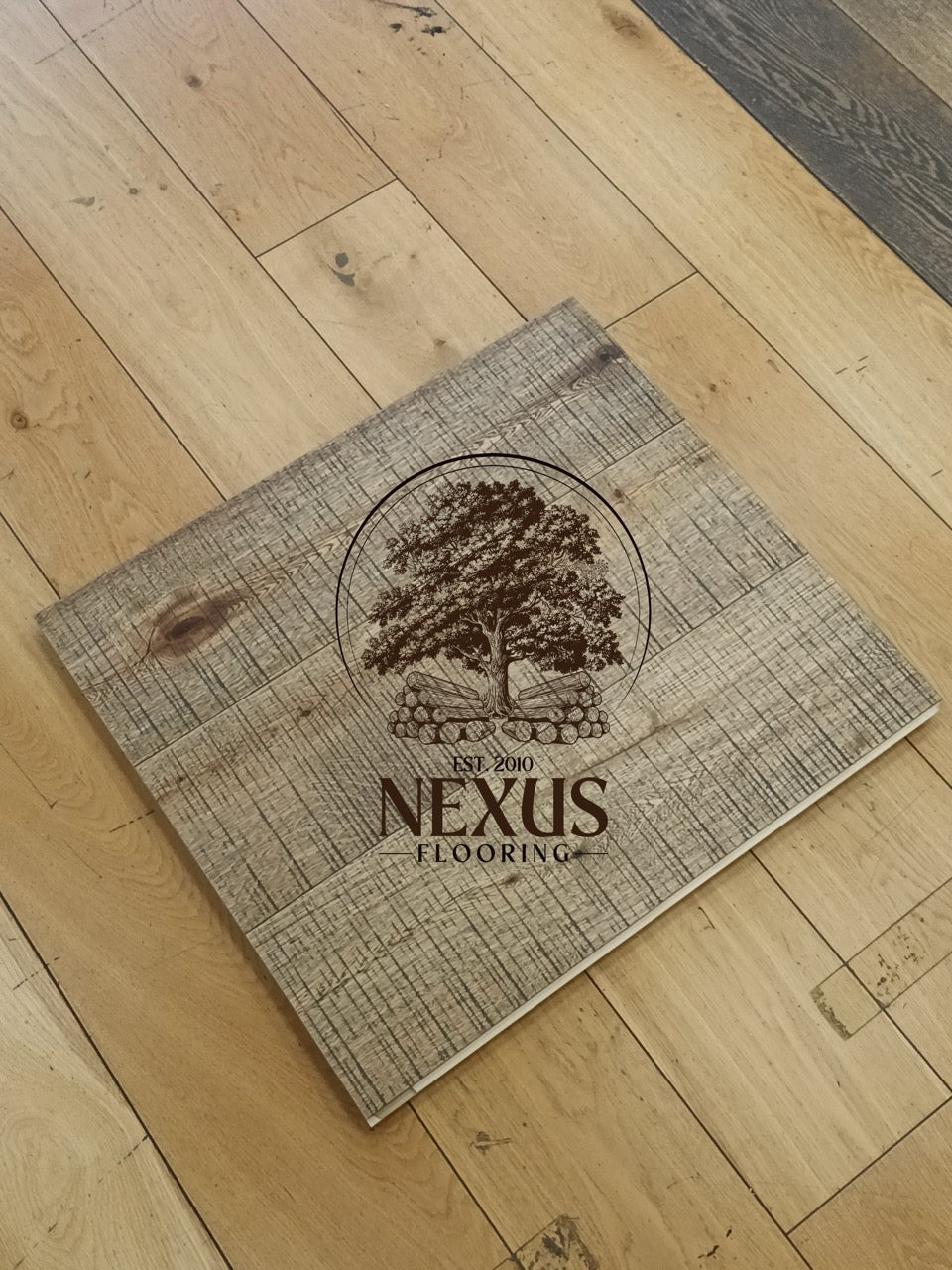 15mm x 4mm x 190mm Honey Band Saw Mark Brushed UV Oiled 3 ply Engineered Oak Wood Flooring