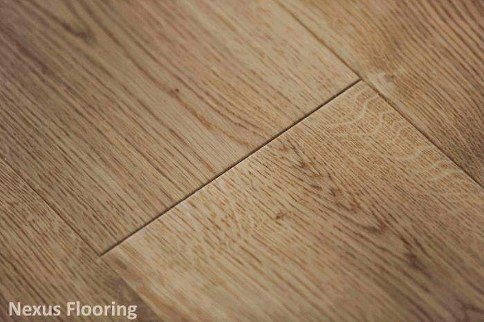 20mm x 4mm x 190mm Lacquered Engineered Oak Wood Flooring