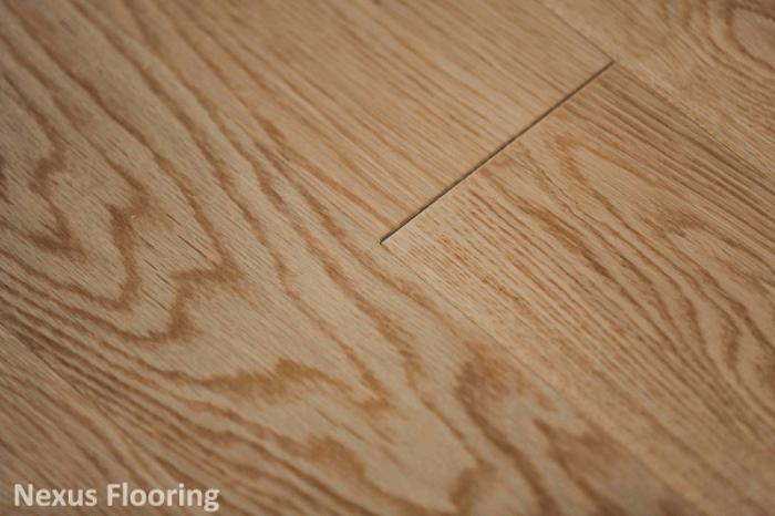 14mm x 3mm x 189mm Matt Lacquered Engineered Oak Wood Flooring