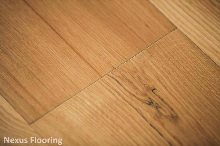 20mm x 6mm x 220mm Natural and Oiled Engineered Oak Wood Flooring