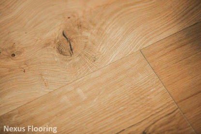 20mm x 6mm x 220mm Natural and Oiled Engineered Oak Wood Flooring