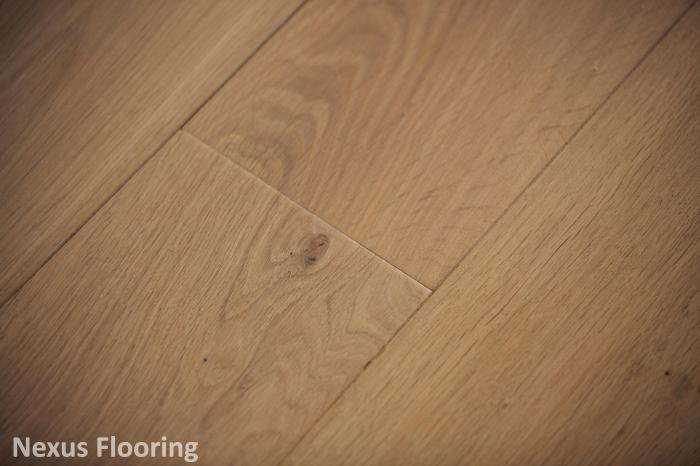 15mm x 4mm x 220mm Engineered Brushed Oiled Engineered Oak Wood Flooring