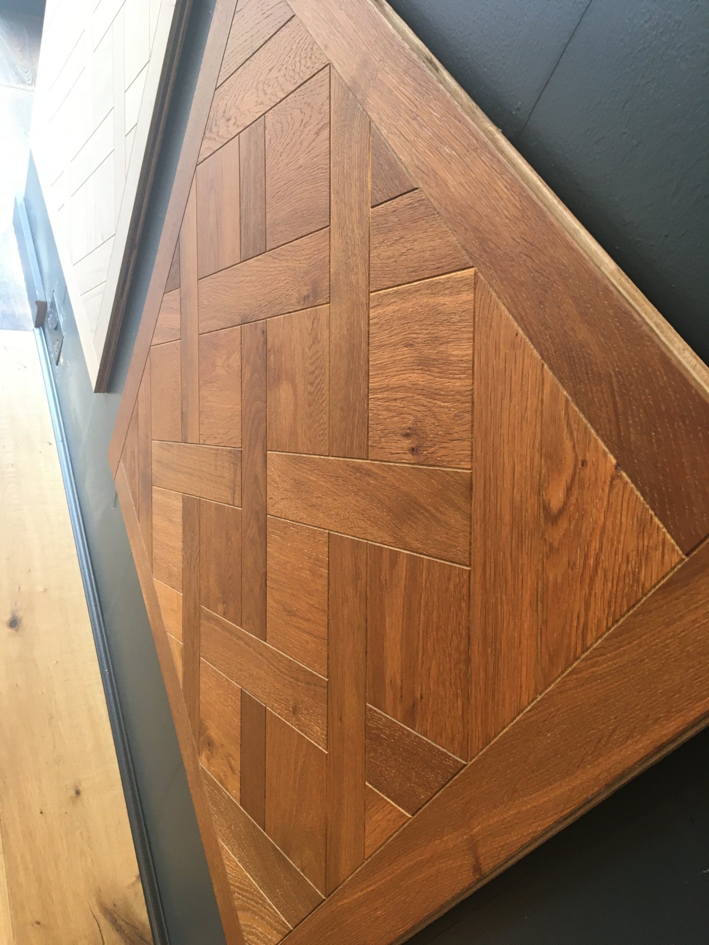Chateau 800mm x 20(6)mm x800mm Versatile Panel Engineered oak