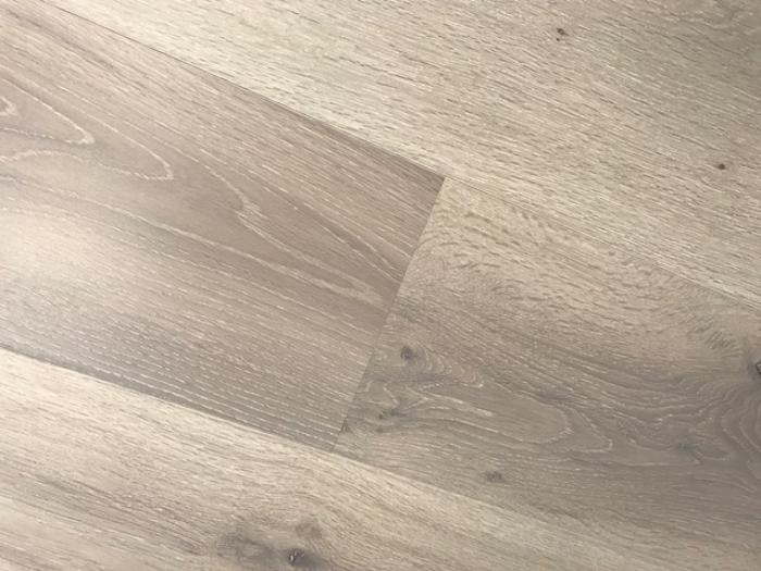 15mm x 3mm x 189mm Click Grey Washed Engineered Oak Wood Flooring