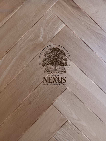 Lacquered Click Herringbone Engineered Oak 14 x 3 x 150x 600 Wood Flooring