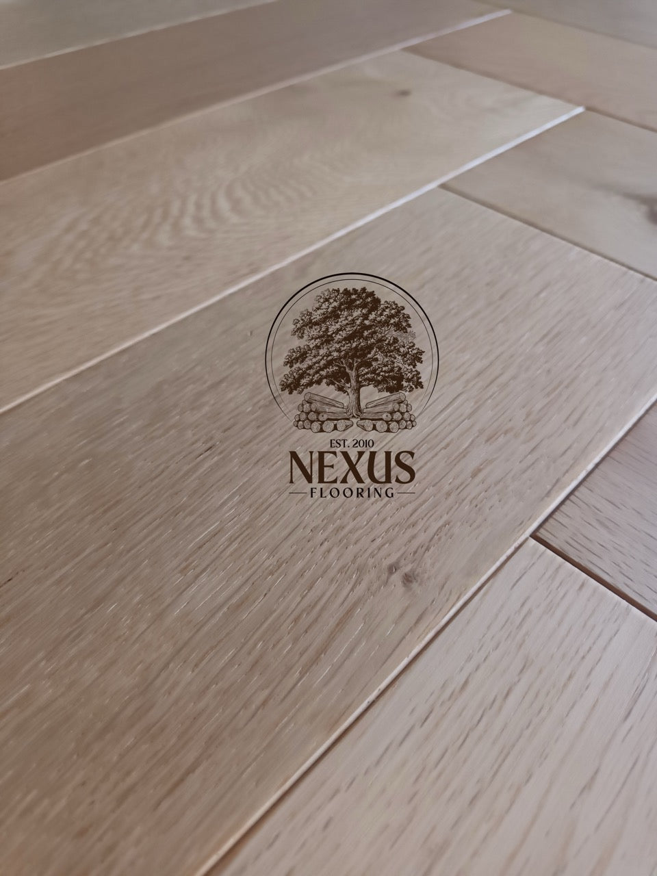 Lacquered Herringbone Engineered Oak 18 x 4 x 90x 400 Wood Flooring