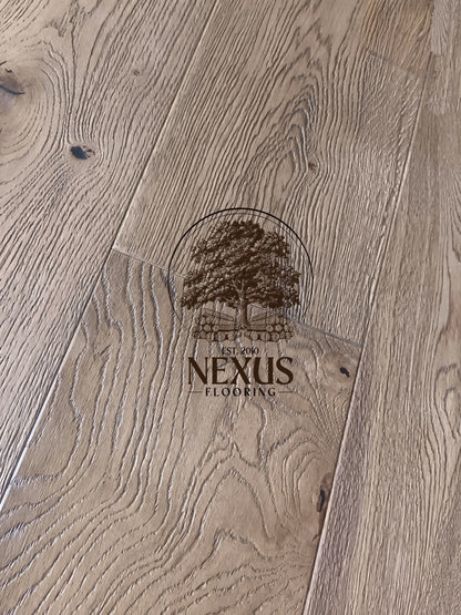 Engineered 15mm x4mm x 220mm x 2200, Distressed Golden Light Brown Oak