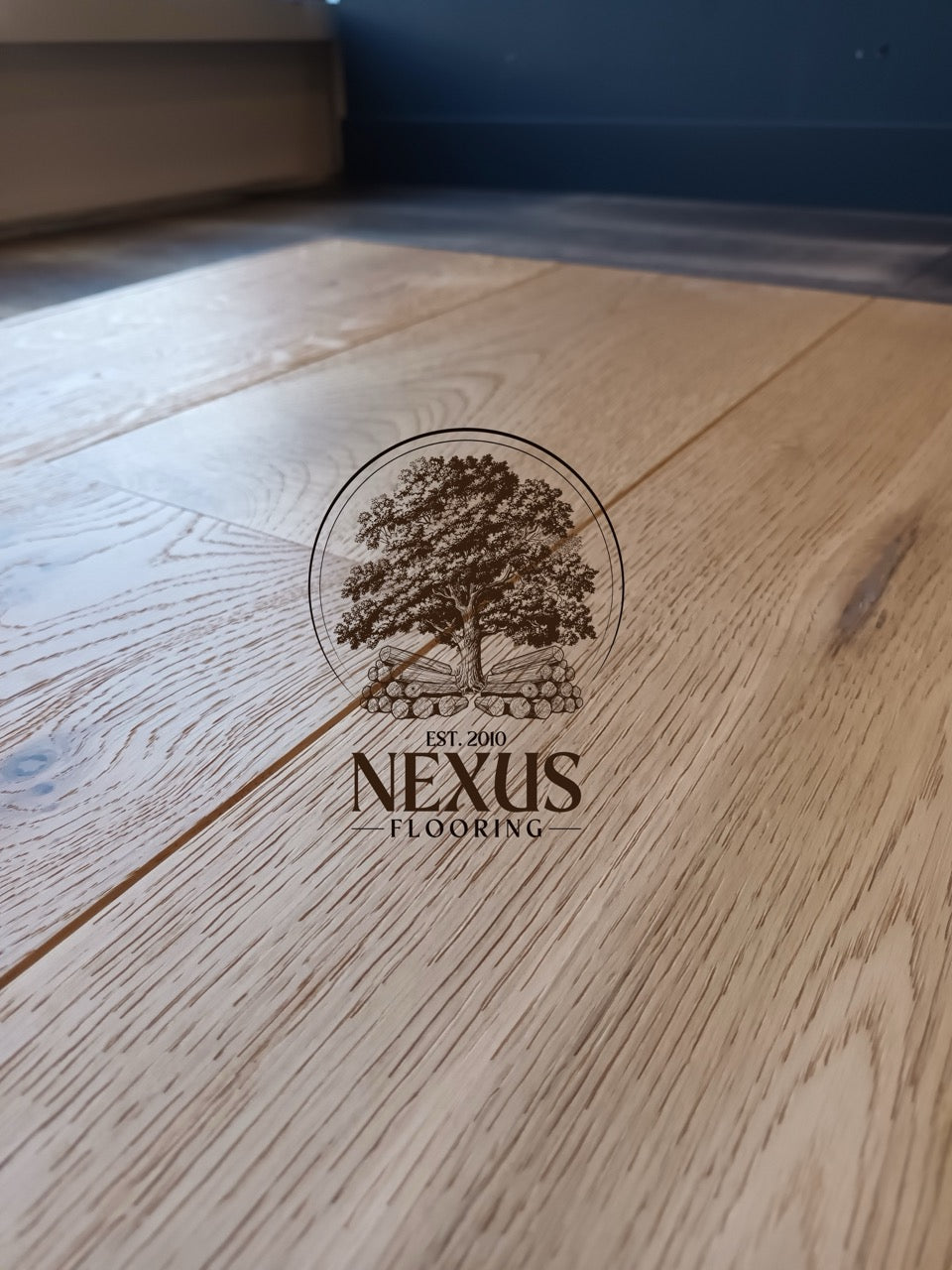 20mm x 6mm x 220mm Natural Brushed Texture Oiled Engineered Oak Wood Flooring