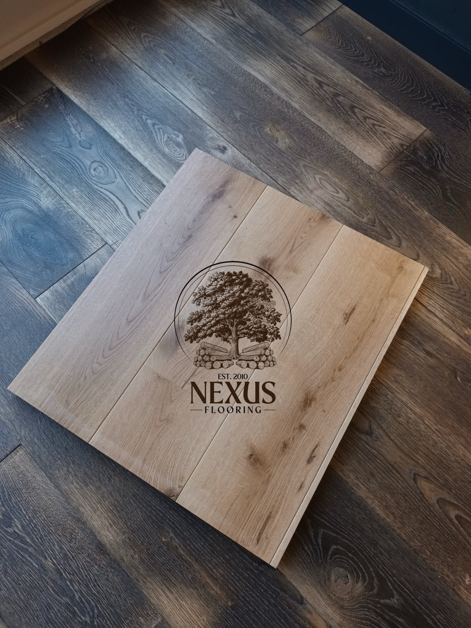 20mm x 4mm x 190mm Lacquered Engineered Oak Wood Flooring