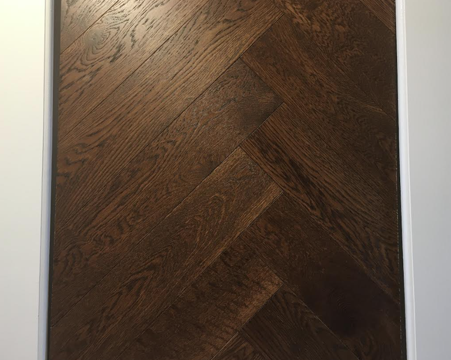 Herringbone Brushed Caramel Engineered Oak 15x 3×120 x600 Wood Flooring (Prime Grade)