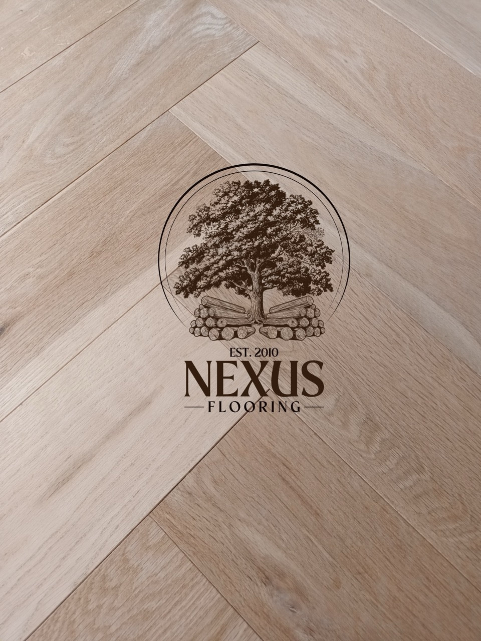 Unfinished Herringbone Engineered Oak 15mm x 3mmx 120mmx 660mm Wood Flooring
