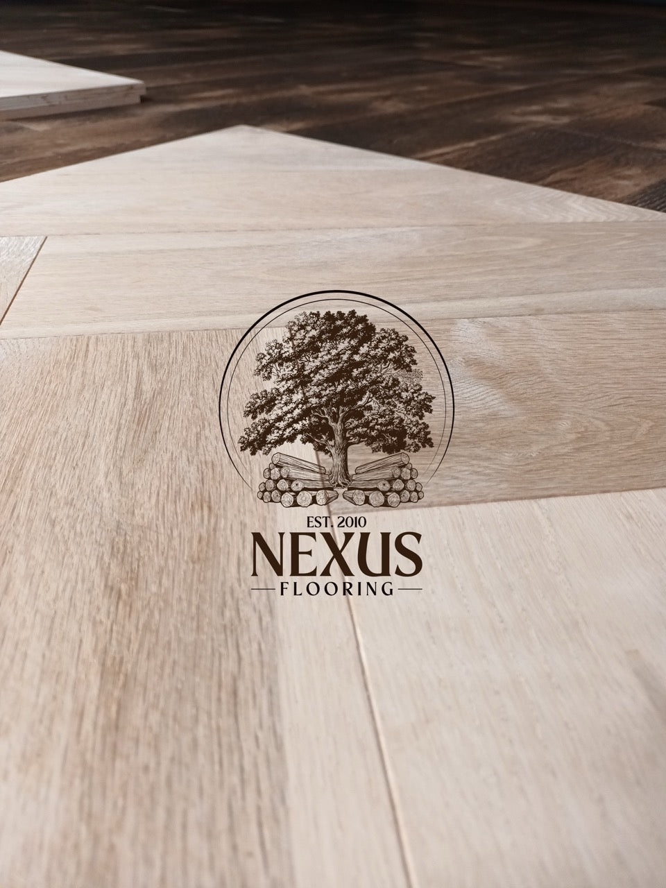 Unfinished Herringbone Engineered Oak 15mm x 3mmx 120mmx 660mm Wood Flooring