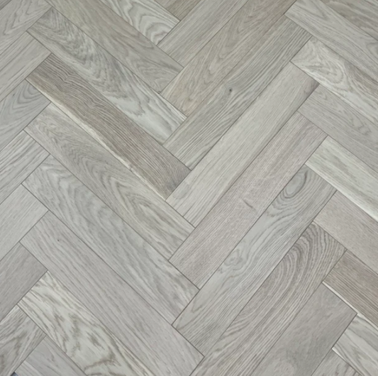 Engineered Herringbone 10mmx 3mm x 90mm x450mm  Invisible Oak